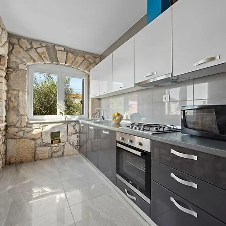 Alka Comfortable Holiday home *