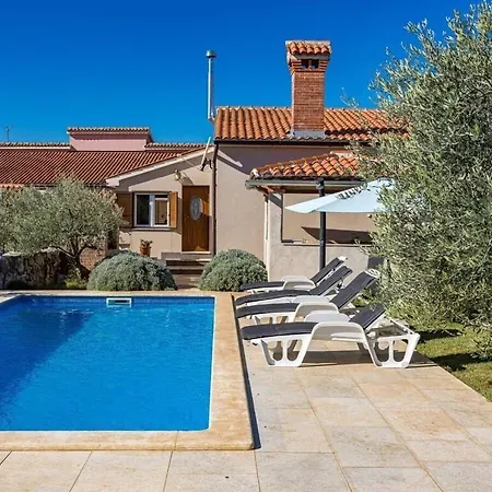Holiday home Alka Comfortable *